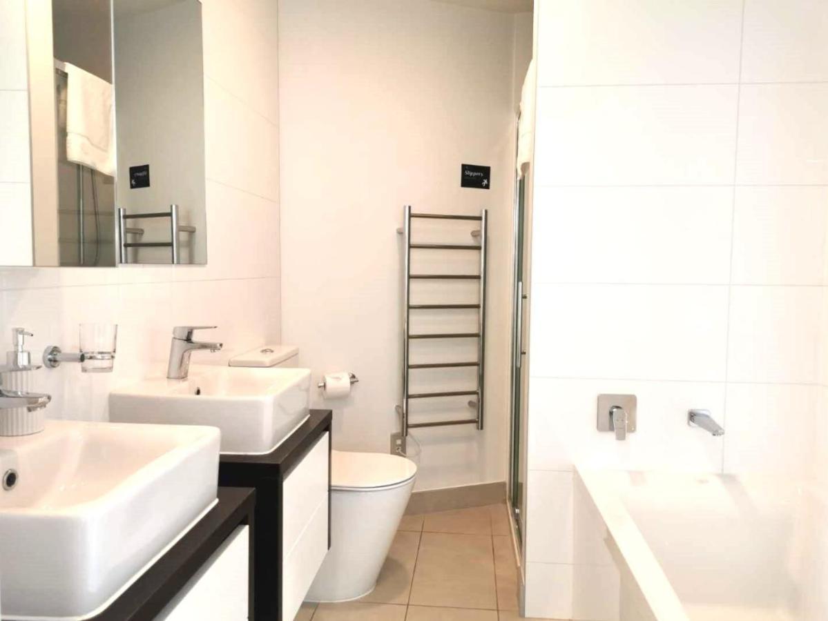 Magnificent Skytower, Sea, Habour View In Cbd Apartman Auckland Kültér fotó